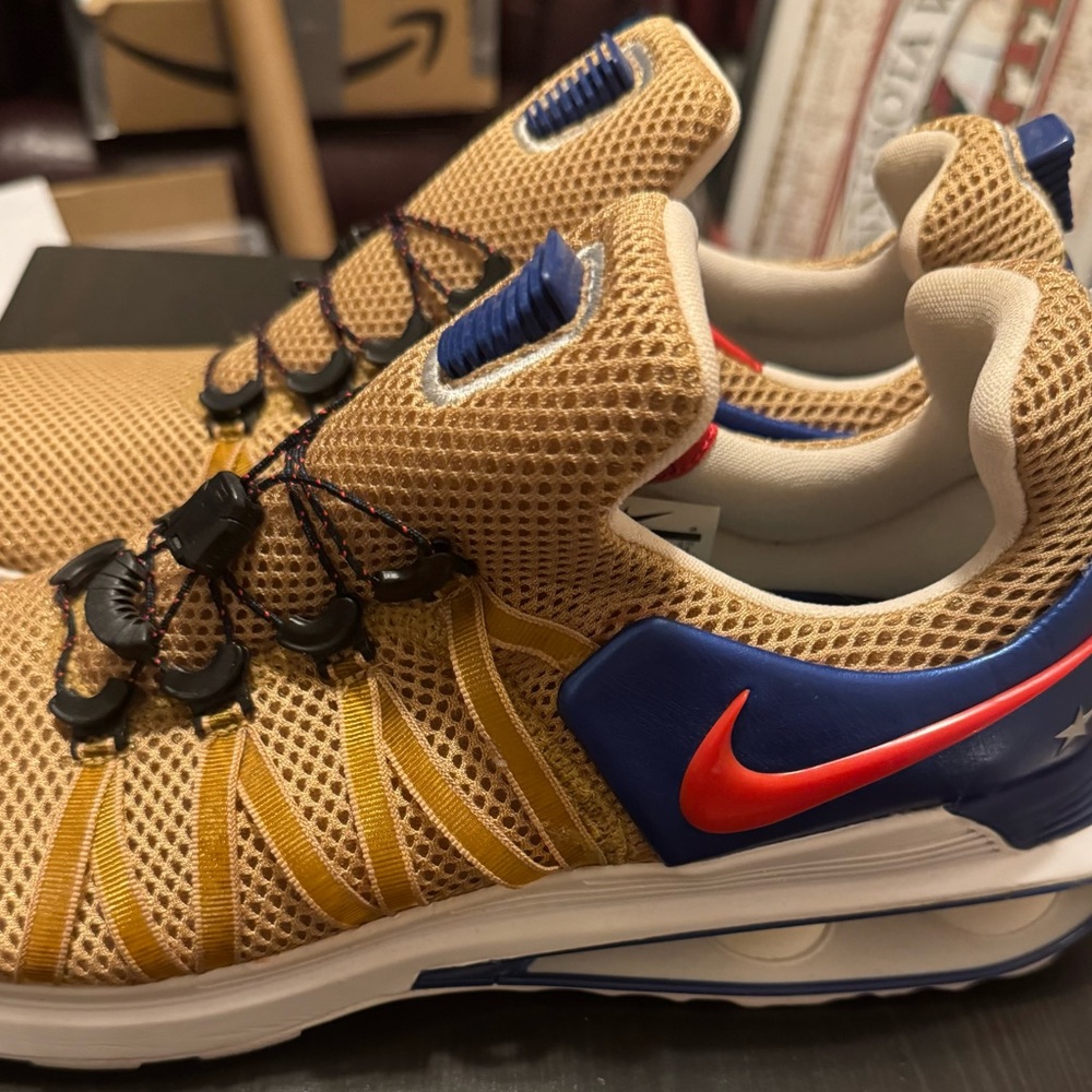 Nike Shox Men's metallic Gold and Blue Athletic Sneakers